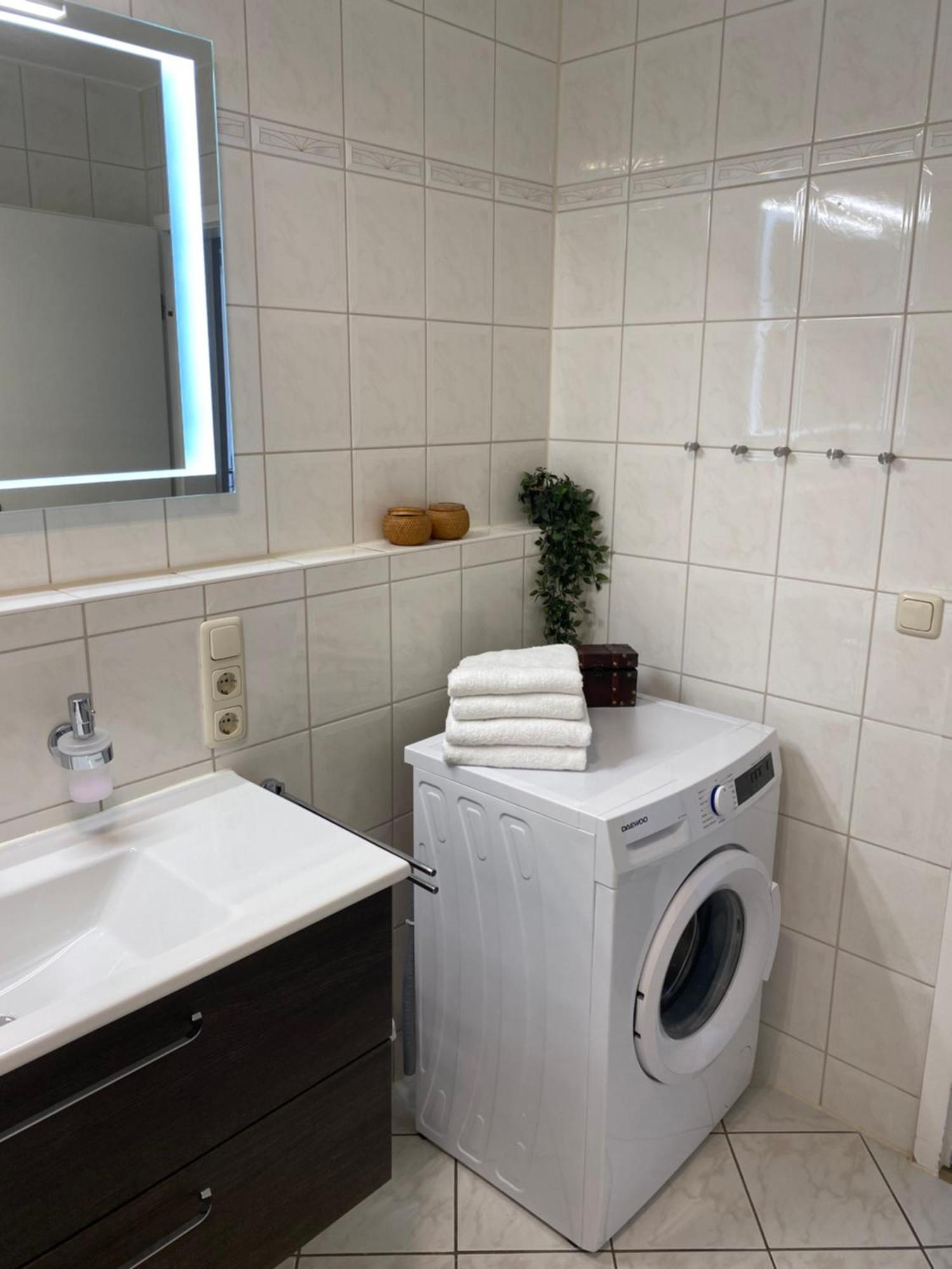 Ostseeurlaub-Goehren Ferienwohnung Sanddollar Im Haus Strandeck Экстерьер фото