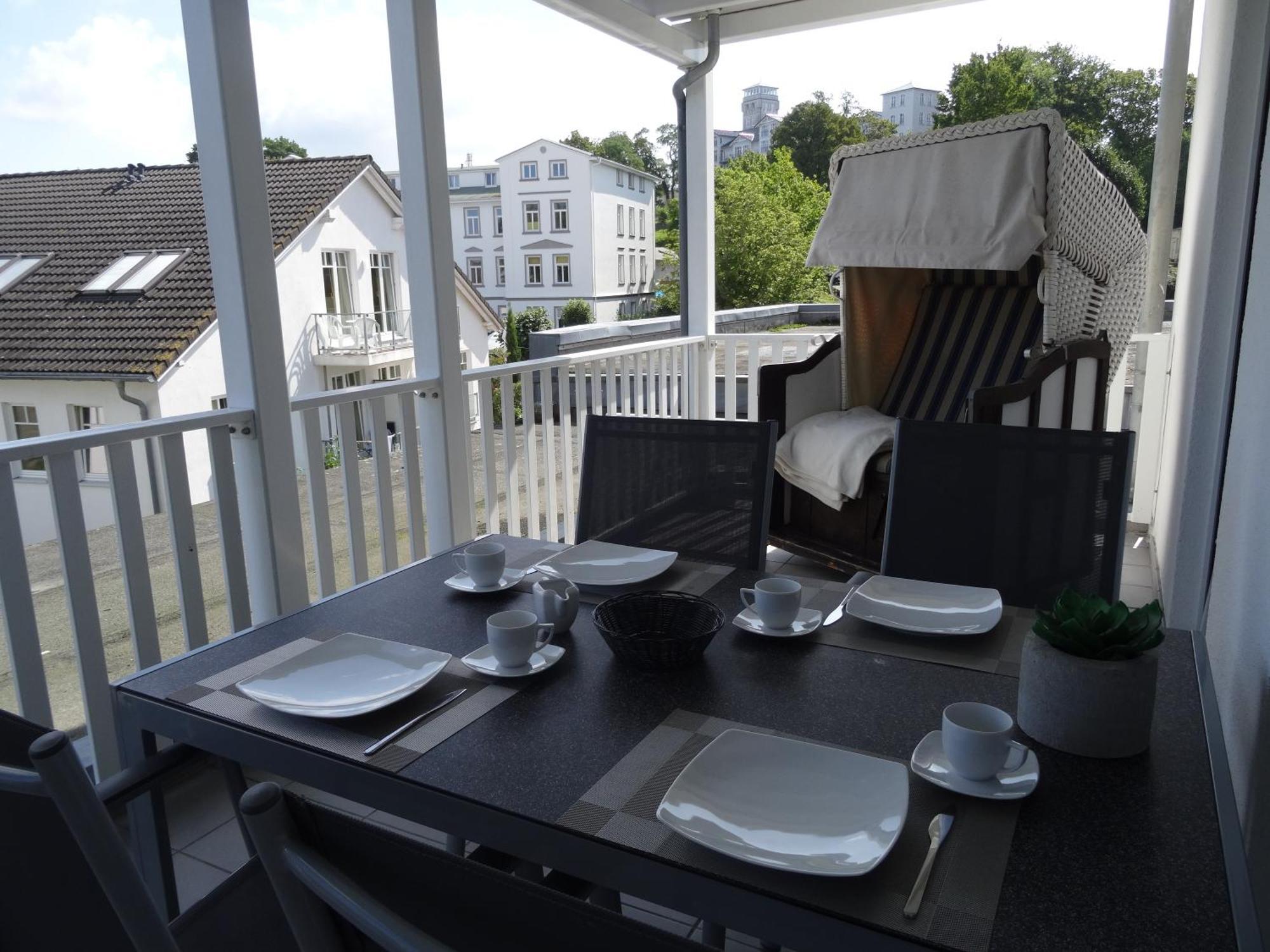 Ostseeurlaub-Goehren Ferienwohnung Sanddollar Im Haus Strandeck Экстерьер фото